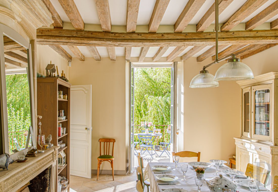 En Normandie, à Falaise, une maison des 17e et 18e siècles au cœur d’un quartier historique - photo  n°40